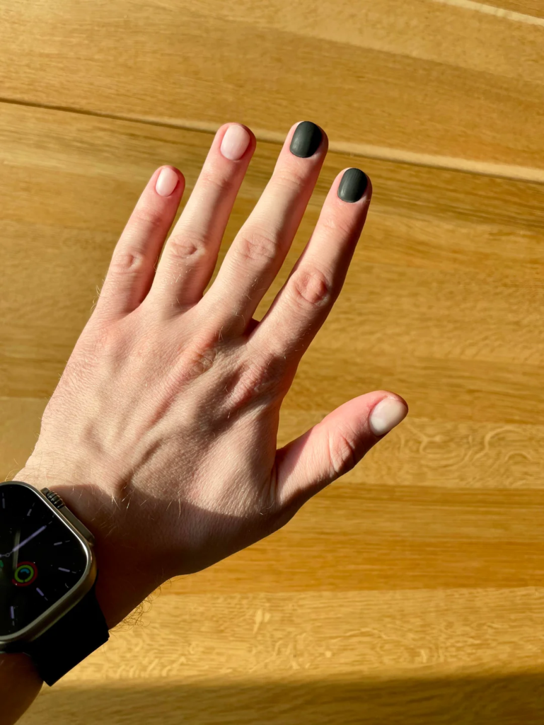 Furry Nails: Trend Guide, Design Ideas, How They Work & Are They Safe? 7 Minimalist Furry Accent Nails