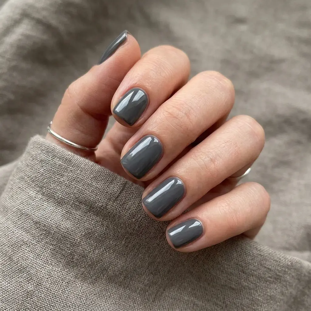 Smoky Gray Nails